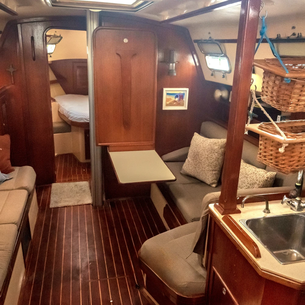 ISLAND PACKET SALA COMEDOR.