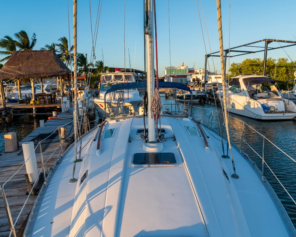 SAILBOAT BENETEAU BOW.