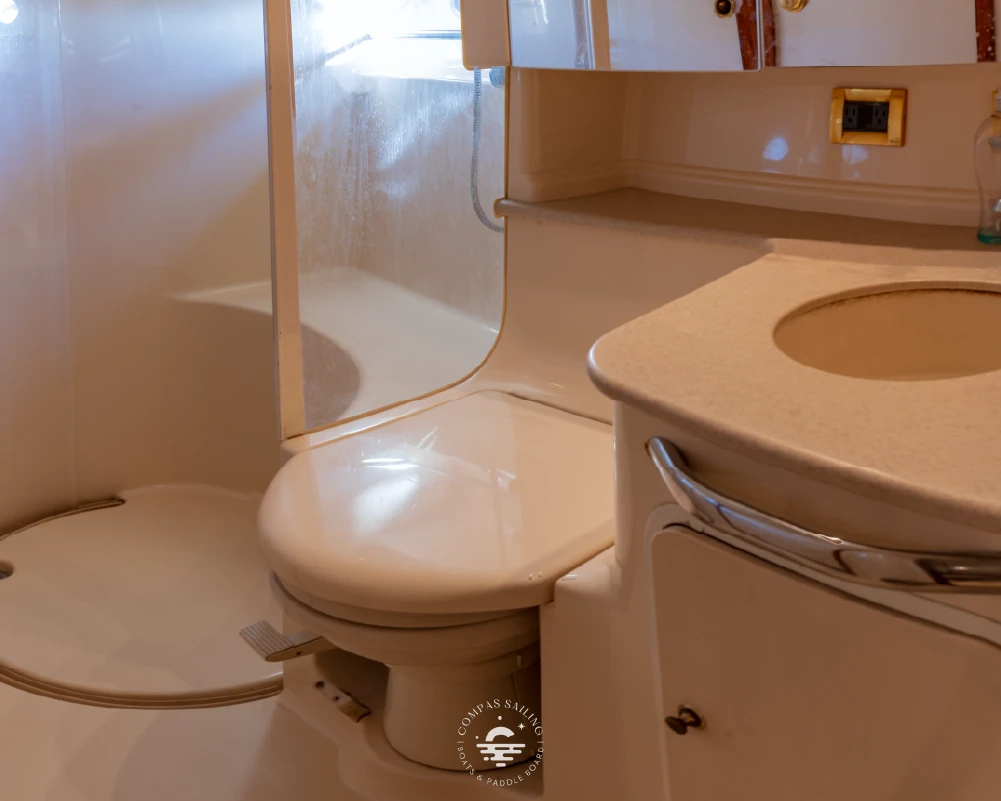 YATE SUNDANCER BAÑO PRINCIPAL